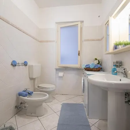 Casa Lavanda Pool, Tennis Apartment Ispra
